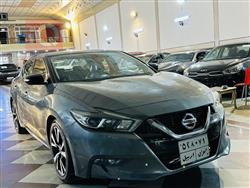 Nissan Maxima